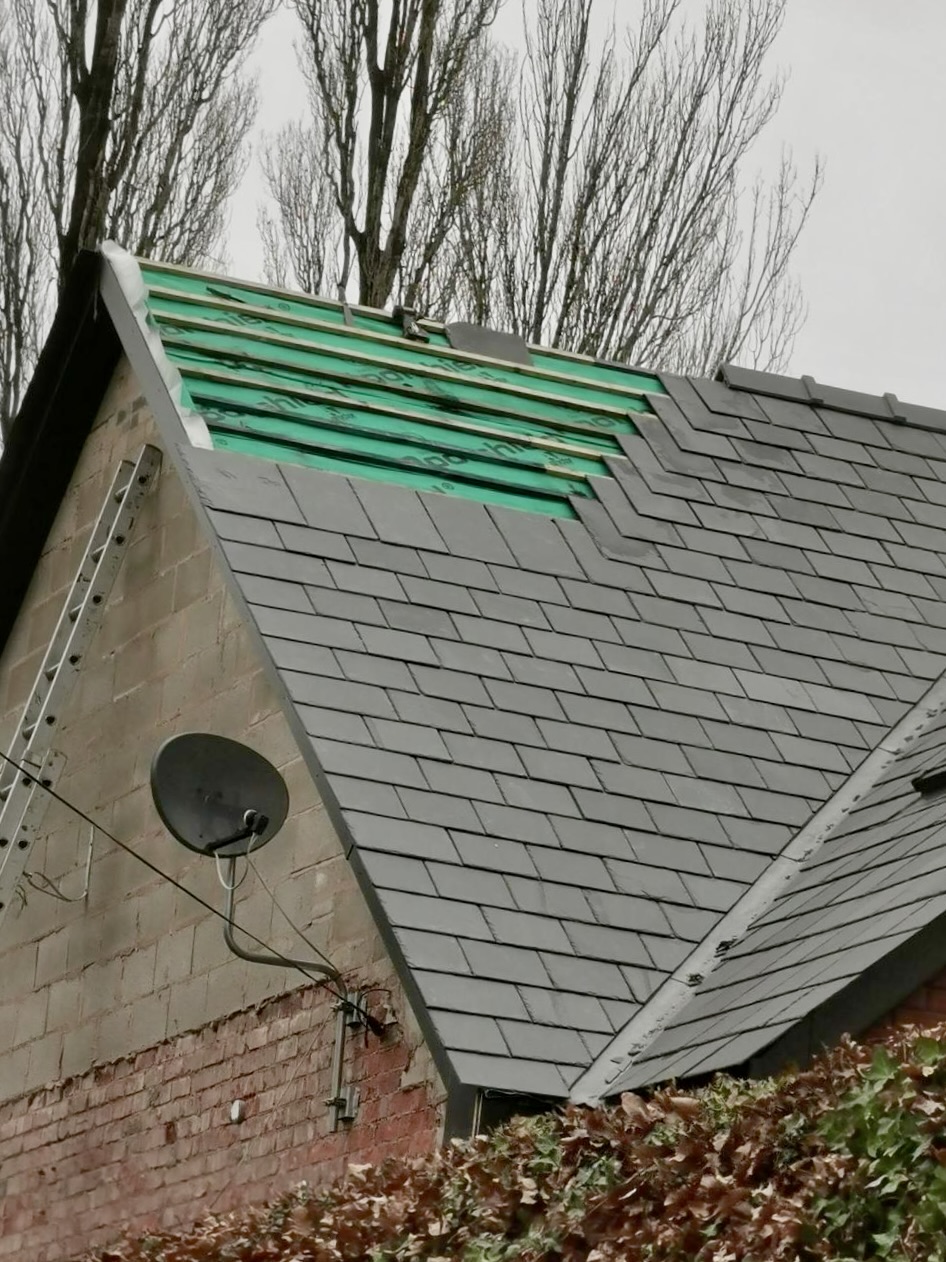 Finished roofing job with flashing
